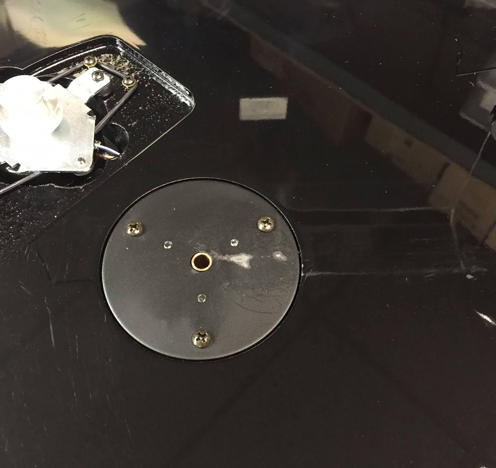 Gloss Black Turntable W464325