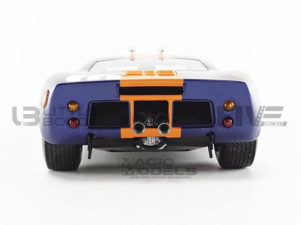 1/18 Model by Spark G400190