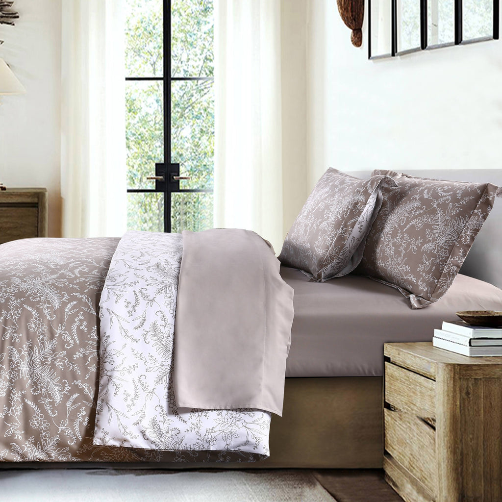 King / California King Black Reversible Floral Duvet and Sham Set D968