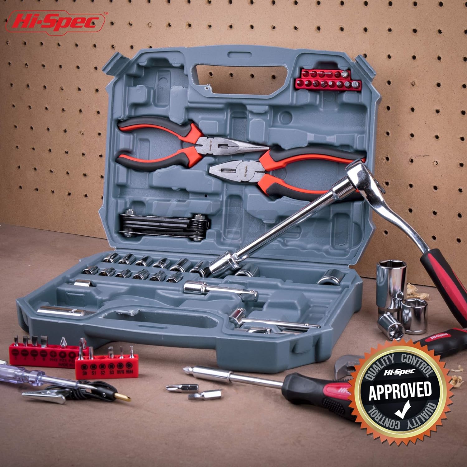 67 Piece Auto Mechanics Tool Kit with SAE Sockets, Ratchet Set and Tool Box H7860
