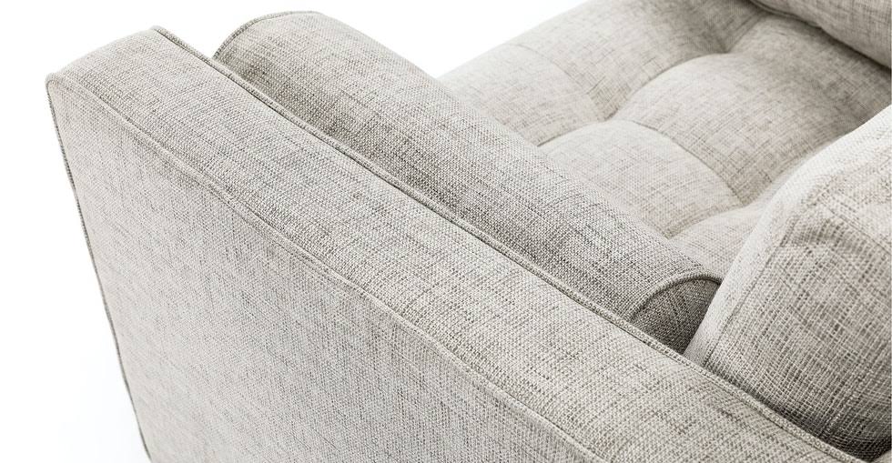 Ivory Tufted Chair with Bolsters C491