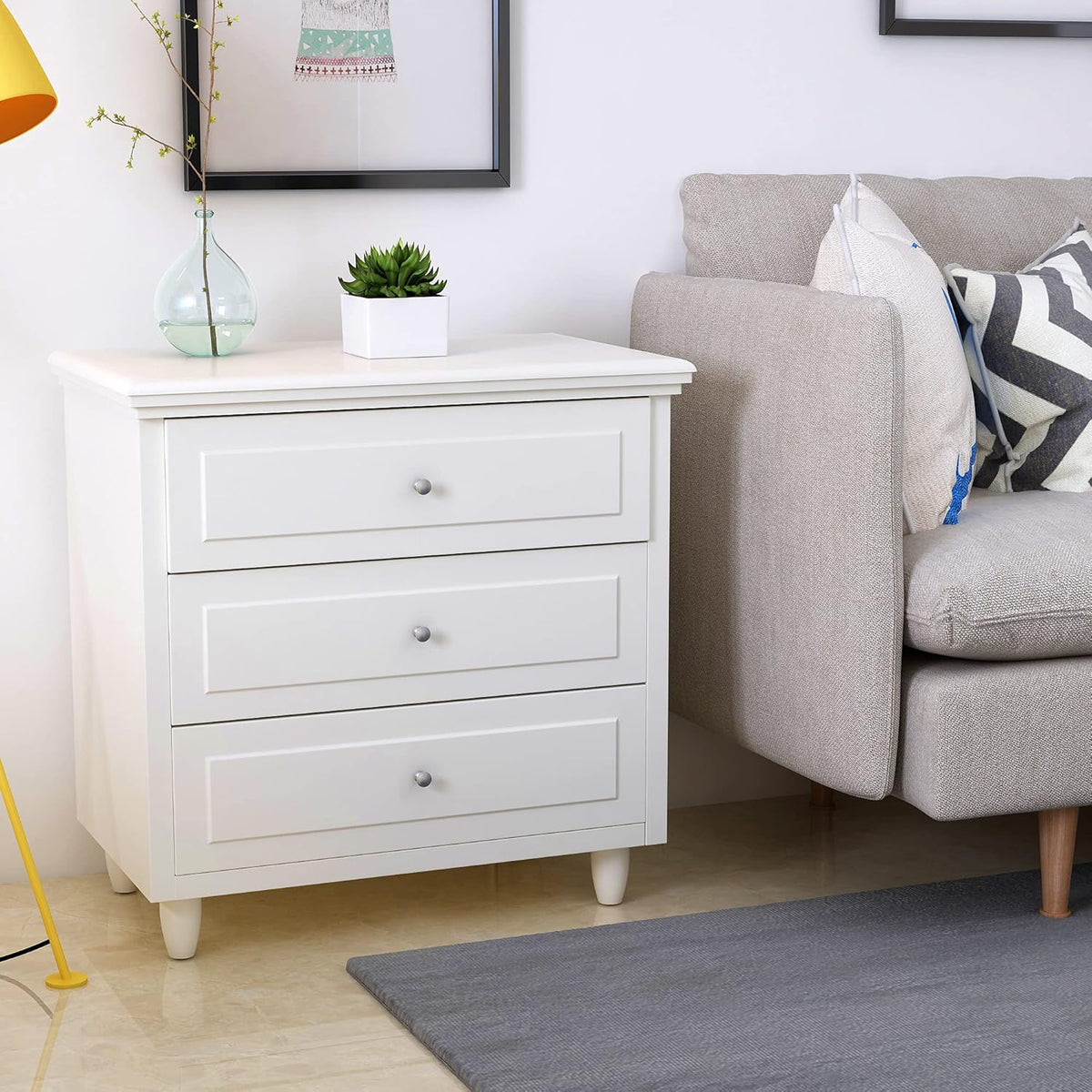 White 3-Drawer Nightstand J454