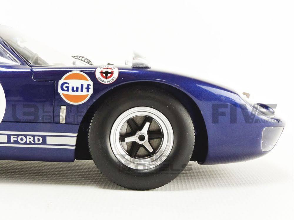 1/18 Model by Spark G400190