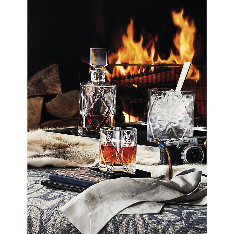 Square Decanter C936