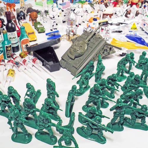 298 Piece Sand Toy Set I2488