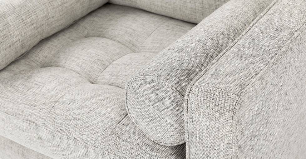 Ivory Tufted Chair with Bolsters C491