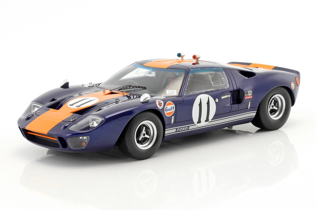 1/18 Model by Spark G400190