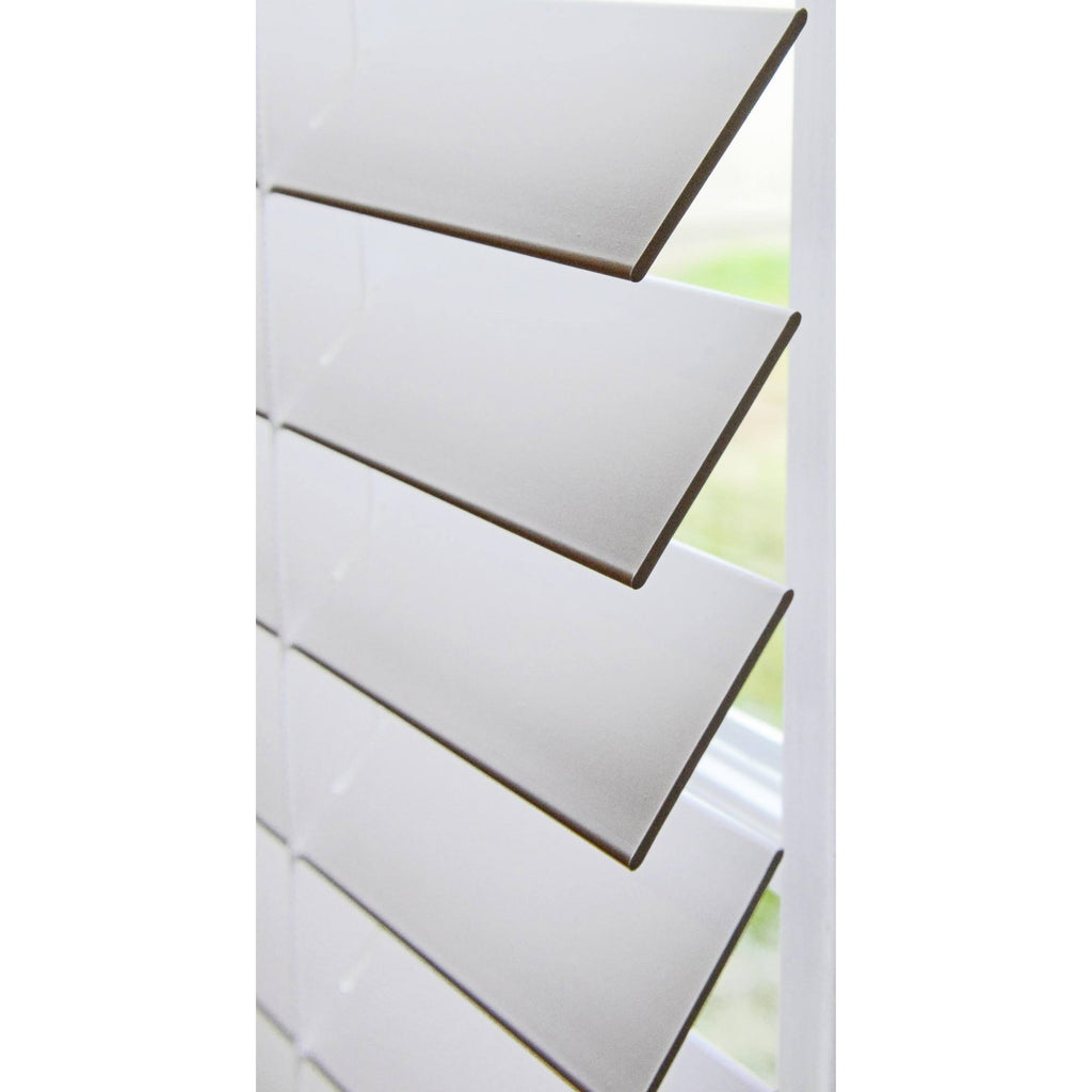 White Cordless Faux Wood Blind E646