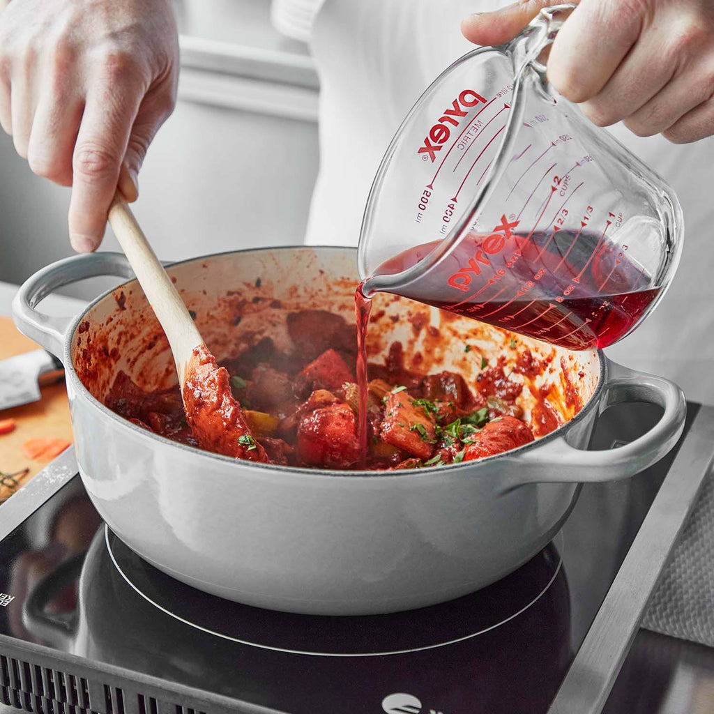 3.5 Qt. Cast Iron Sauteuse E2592