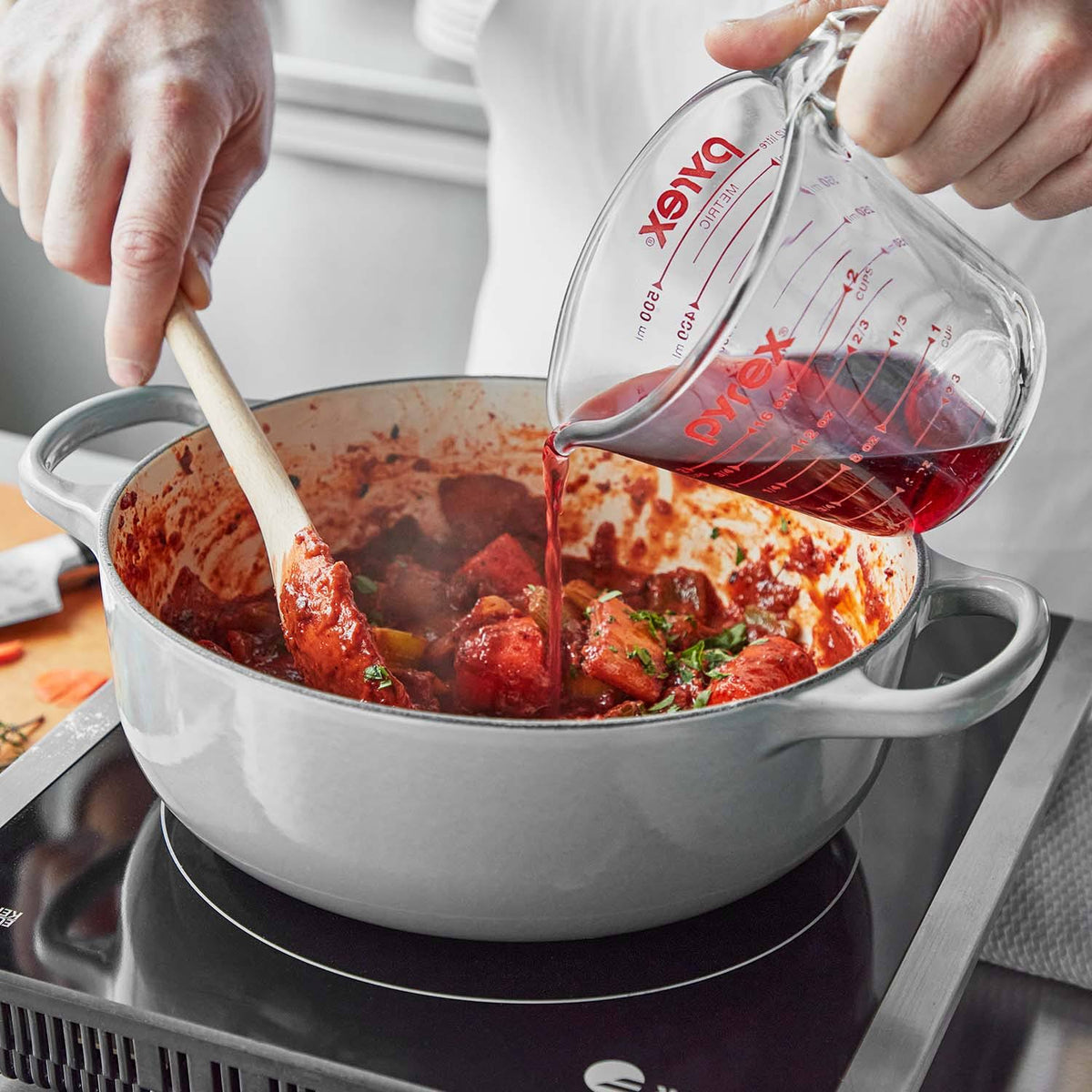 3.5 Qt. Cast Iron Sauteuse E2592