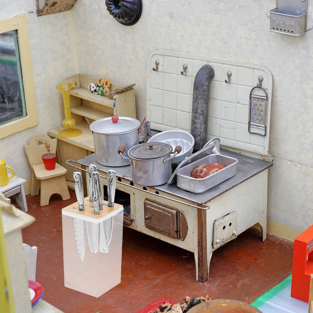 Miniature Craft House Decor O790