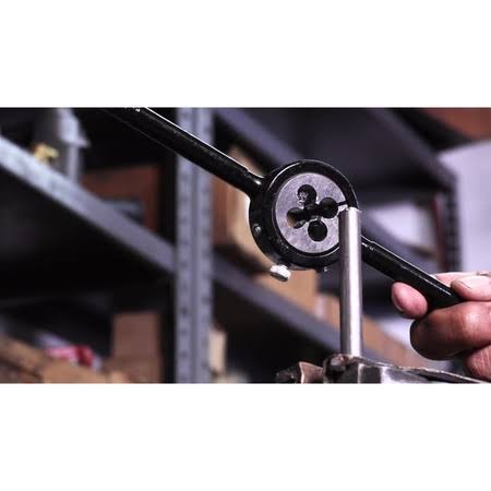 1-5/16x22-20 x 2-1/2x22 OD HSS Round Adjustable Die K558