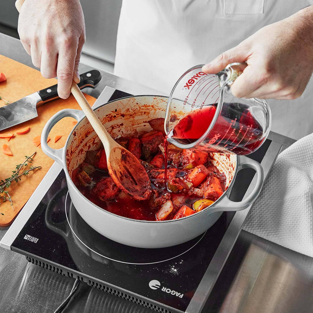 3.5 Qt. Cast Iron Sauteuse E2592