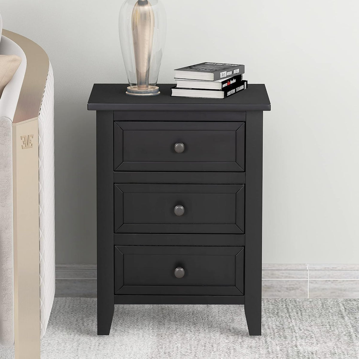 White 3-Drawer Nightstand J454