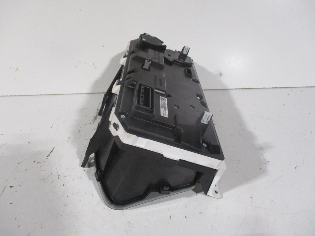 Pre-Owned Subaru Outback Speedometer Head Cluster 48k V26867